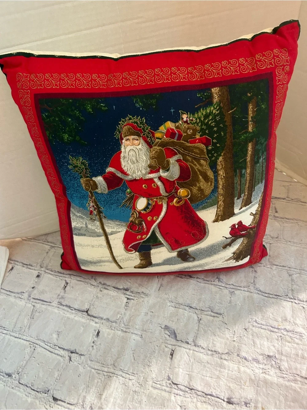 VTG SANTA CLAUS TRADITIONAL OLD WORLD THROW PILLOW SANTA WALKING IN SNOWY FOREST